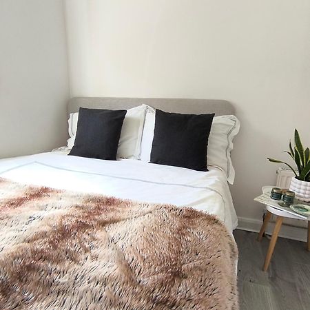 Bright Chiswick Apartment - Great Location London Exterior foto