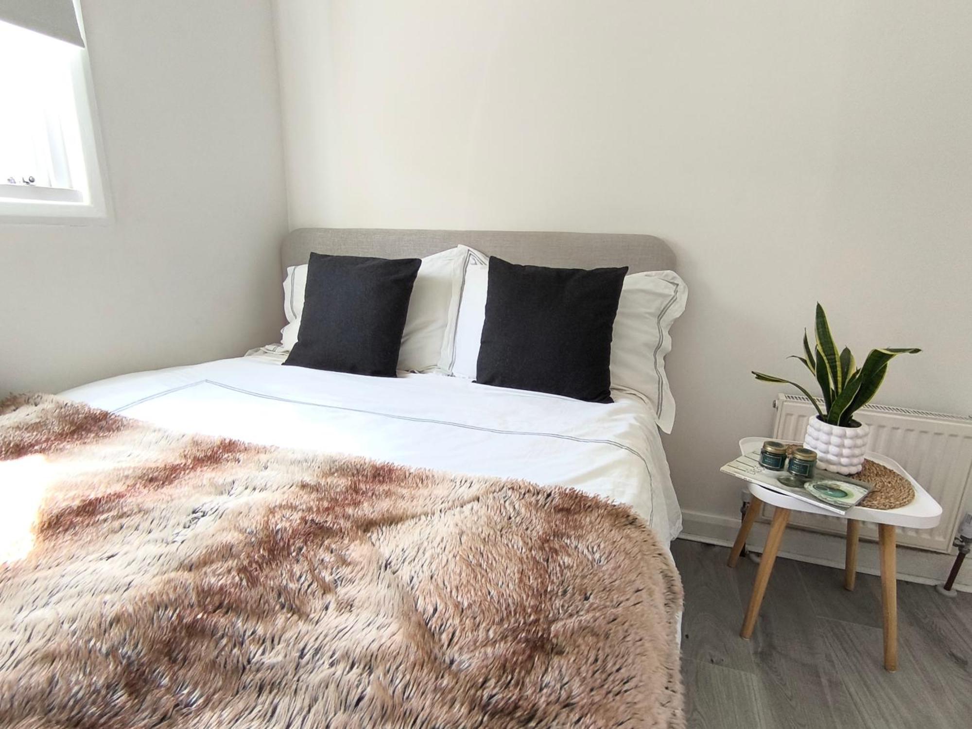 Bright Chiswick Apartment - Great Location London Exterior foto